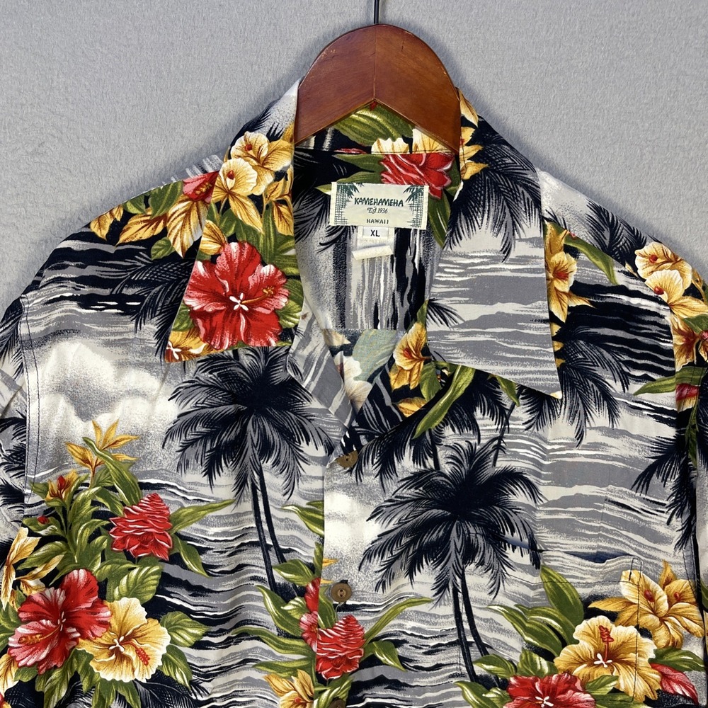 Kamehameha Hawaii Rayon Aloha Shirt XL Vintage Hibiscus Palm Tree Made in USA